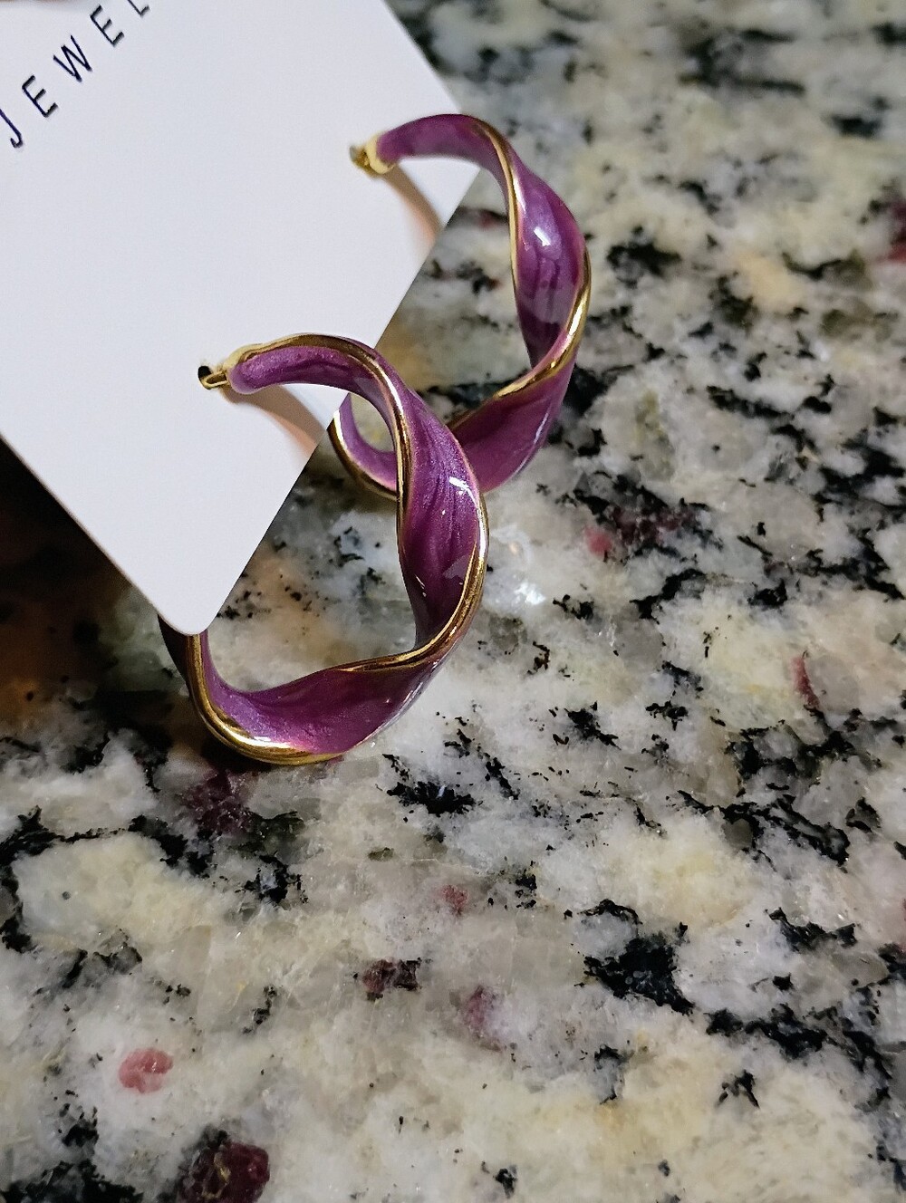 New Elegant Gold and Purple Hoop Earrings🚨